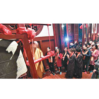 福建福州開元寺舉辦撞鐘祈福活動。（互聯網圖片）