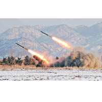 北韓被指向敍利亞輸出導彈器材，圖為北韓過去舉行導彈演習的情況。