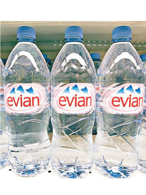 Evian的樣本驗出含有塑料微粒。（資料圖片）