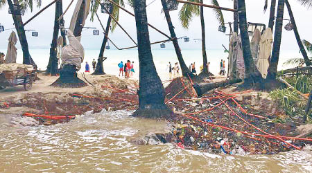 長灘島環境遭受破壞。
