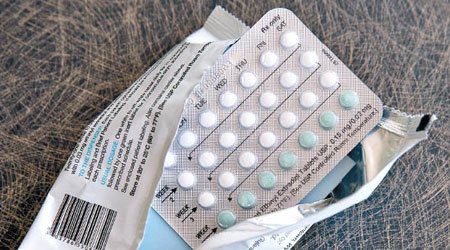 科學家多年來一直嘗試研發有效而安全的男性避孕藥。（美聯社圖片）
