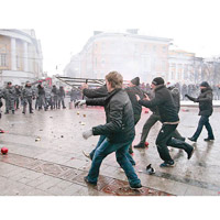 球迷曾在莫斯科與警員爆衝突。（資料圖片）