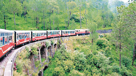 印度擬在接近中印邊界錫金邦鋪鐵路。圖為當地鐵路。（資料圖片）