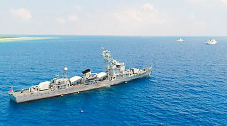 海軍戰艦聯同海警船及地方執法船聯合巡航。（互聯網圖片）
