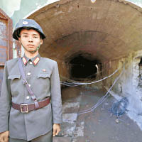 北韓向外國記者展示核試場的坑道。