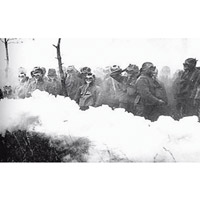 侵華日軍曾進行毒氣實驗，傷害中國民眾。