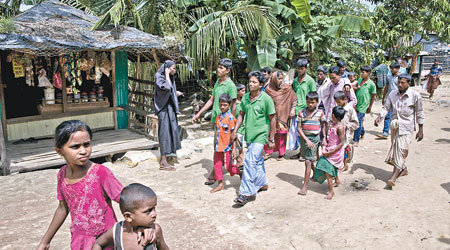 大批羅興亞人滯留孟加拉。（美聯社圖片）