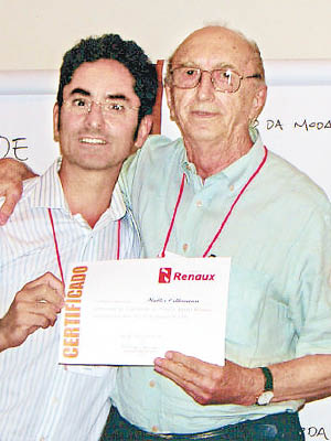 奧爾特曼（右）榮膺「同一公司打工最長」世界紀錄保持者。（Guinness World Records圖片）