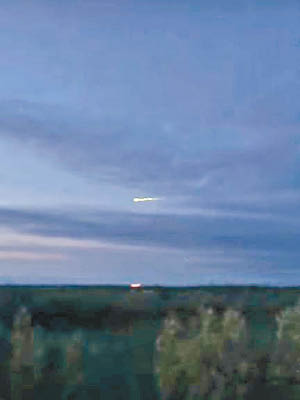 西伯利亞上空出現火球，懷疑為不明飛行物體。（互聯網圖片）
