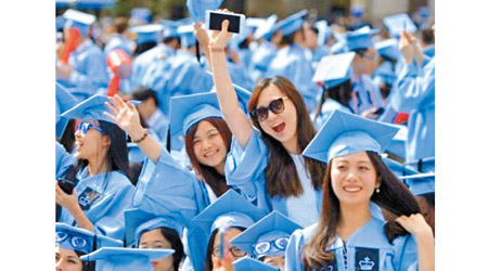 人民幣大貶值，將令赴美求學的中國留學生學費上升。（互聯網圖片）
