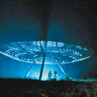 賈斯里聲稱曾目睹外星飛船在空中出現。