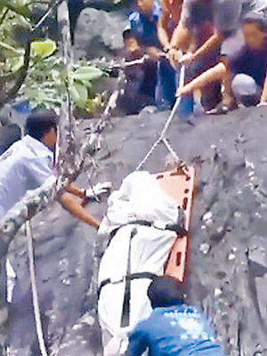 男子協助警方調查華女魂斷瀑布事件。