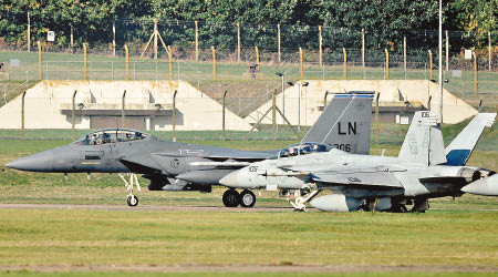 F15E及F/A-18F戰機參與軍演。