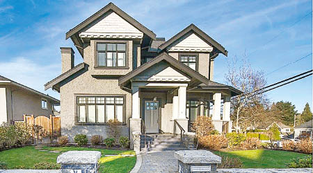 劉曉棕在溫哥華擁有的其中一幢豪宅外貌。（互聯網圖片）