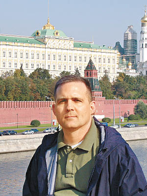 韋倫在莫斯科被捕。