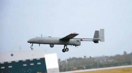 台軍首度用示範銳鳶無人機飛行。（互聯網圖片）