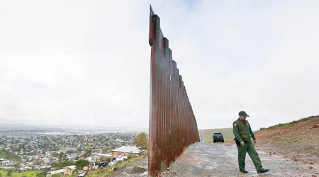 特朗普堅持在美墨邊境興建圍牆。