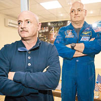 斯科特（右）在太空生活後，免疫基因變得與哥哥馬克（左）不同。