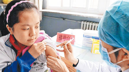 兒童應及時接種疫苗，避免染病。（互聯網圖片）