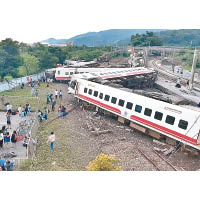 普悠瑪列車翻車事故造成嚴重傷亡。（互聯網圖片）