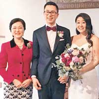 廖嬋娥（左）育有一子一女，兒子（中）已婚。（互聯網圖片）