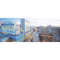 紐約大學朗格尼醫學中心的護理醫院（圖）成為啟發貝茲的地方。