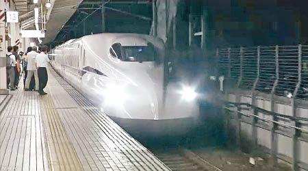 新型N700S列車近日試行。（電視畫面）
