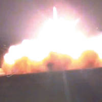 伊朗公開發射導彈擊落無人機片段。