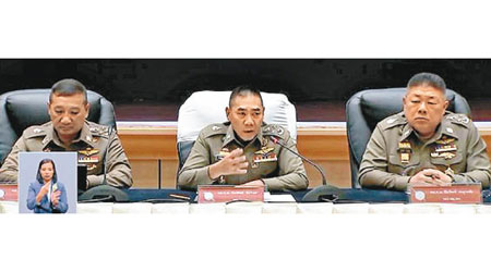 差格提布（中）指部分疑犯來自泰南動亂地區。