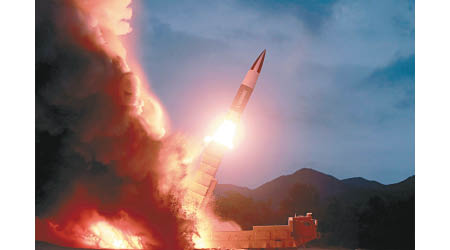 北韓早前首度公開及測試「朝版陸軍戰術彈道導彈」。（朝中社圖片）