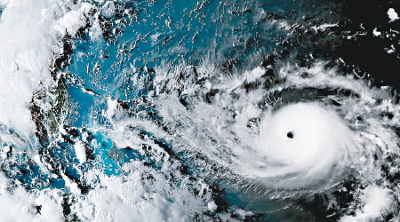 颶風多利安增強至最高的五級。
