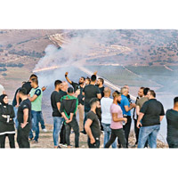 黎巴嫩民眾「快閃」慶祝真主黨的行動。