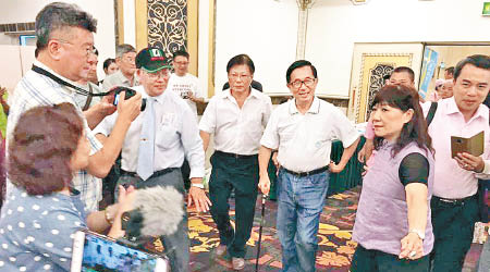 陳水扁出席活動，上台為獨派拉票。（中時電子報圖片）