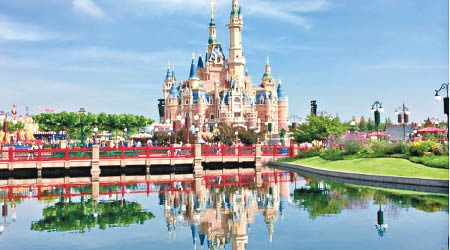 上海迪士尼樂園。（互聯網圖片）
