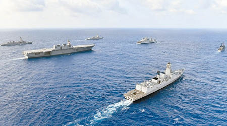 美日菲海軍艦隻，早前在南海演練。（互聯網圖片）
