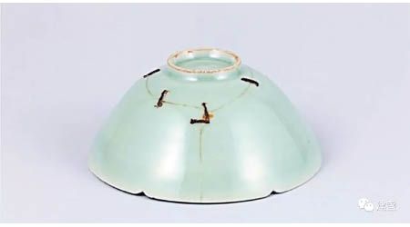 馬蝗絆茶碗被譽為世上最著名的殘器之一。（互聯網圖片）