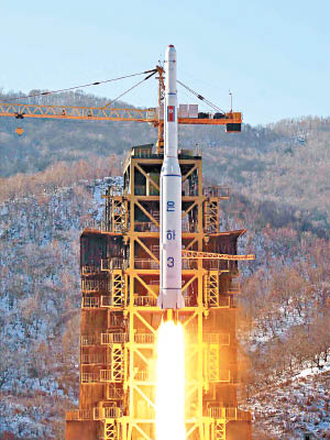 北韓曾公開試射運載火箭。