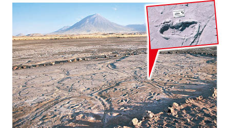 遺址發現大量古人類足印化石，專家分析足印（小圖）大小、距離及走向。