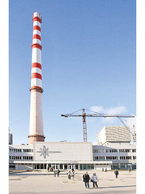 俄羅斯原子能公司發言人指列寧格勒核電站輻射水平正常。