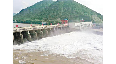 富春江大壩洩洪仍有增加趨勢。