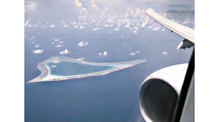 美機闖入南海<br>美國防部日前公布P8A海神反潛機在南海上空飛行的畫面。