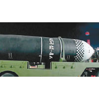 北極星4A潛射彈道導彈首次登場。