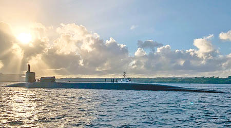 俄亥俄號潛艇配備戰斧巡航導彈。