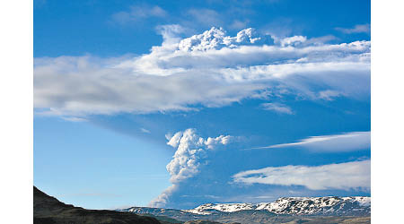 冰島曾多次出現火山爆發。