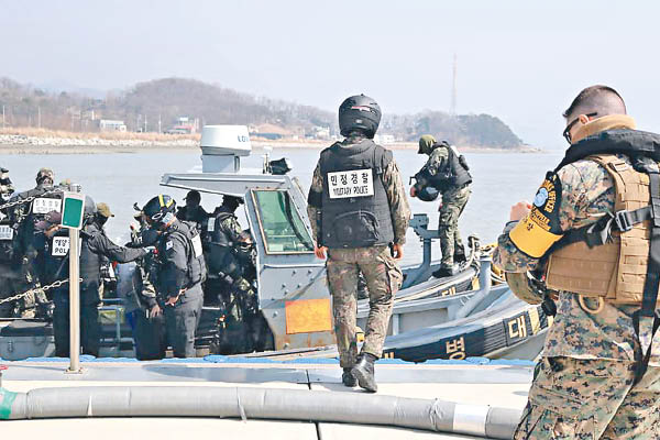 聯合國軍與韓訓練  對付華非法漁船