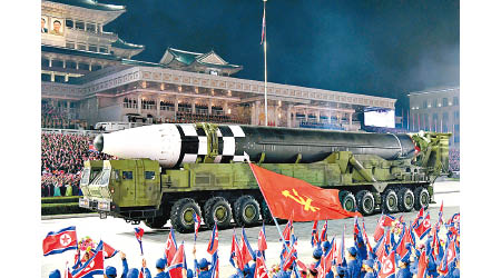 北韓曾在閱兵中展示新型洲際彈道導彈。