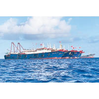 多艘中國漁船上月開始集結在牛軛礁附近水域。