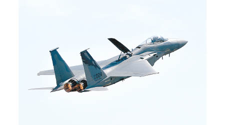 加州空中國民警衞軍擬出動F15C戰機應對騷亂。