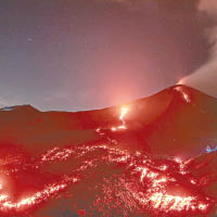 危地馬拉：烤製薄餅的帕卡亞火山。