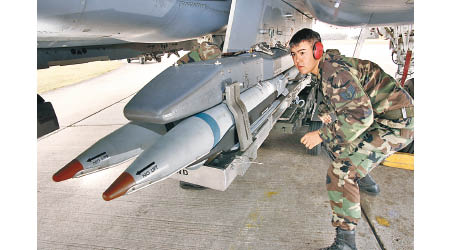 美國擬向以色列出售GBU39小直徑炸彈。